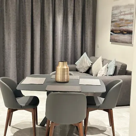 Mercury Tower By Dahlia * Сент Джулианс