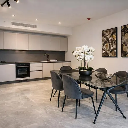 Apartment Mercury Tower By Dahlia Saint Julian's